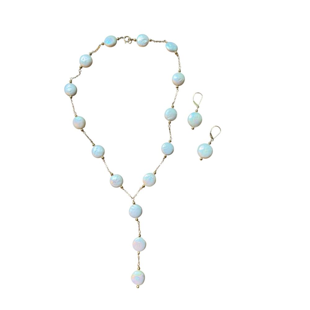 Freshwater Pearl Necklace & Earring Set